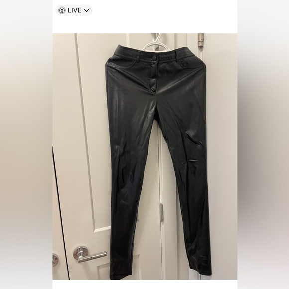 Ladies Aritzia Free vegan leather black pant - Picture 3 of 3